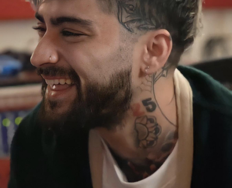 Zayn switches his hair up in 2021